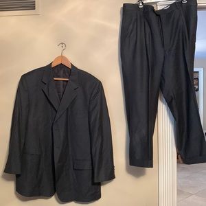 Men’s 46R suit